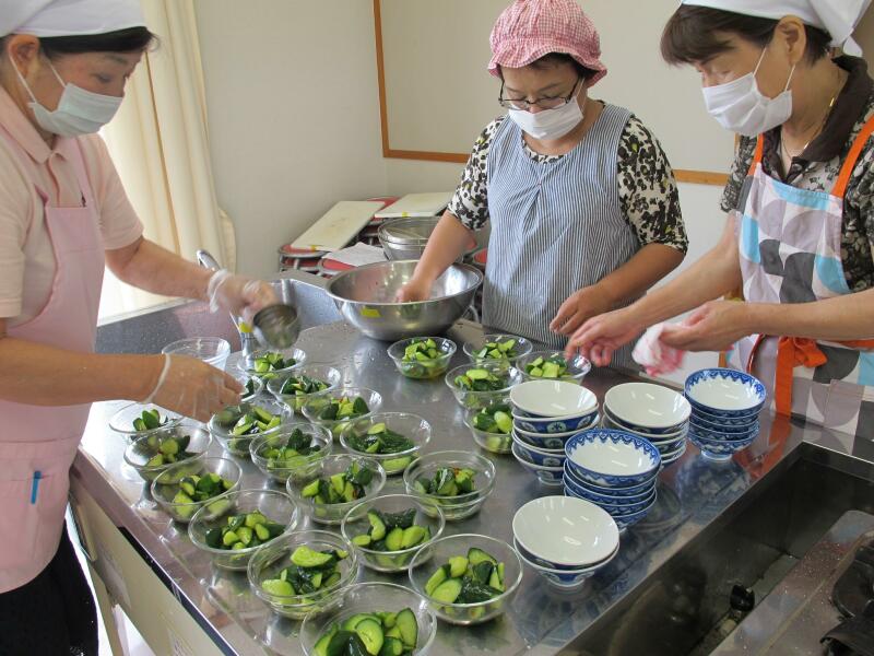 http://www.tsuyama-joseikai.org/fun/assets/2016/08/22/kyuri.jpg